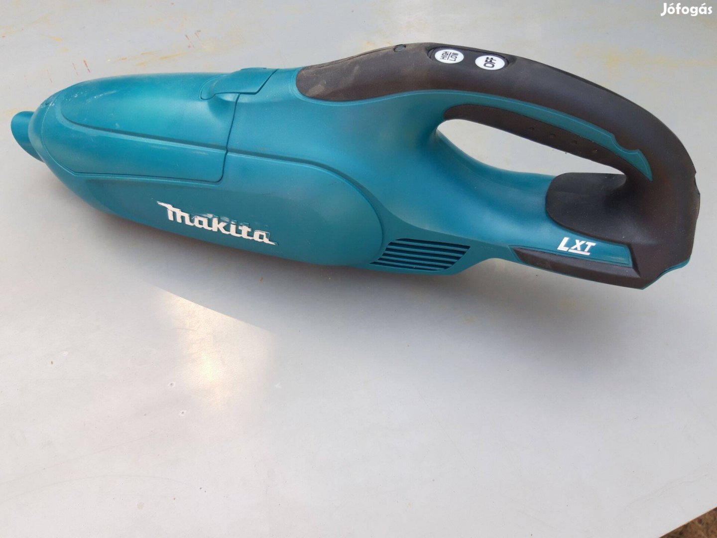 Makita DCL182 18V porszívó, géptest, hibás