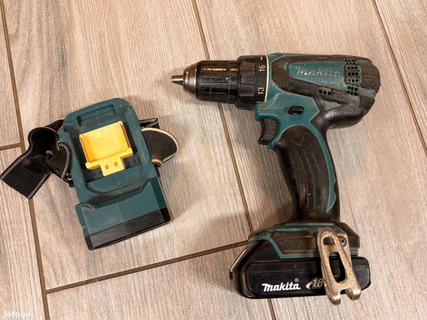 Makita DDF446 18V Akku fúró csavarozó + Lámpa