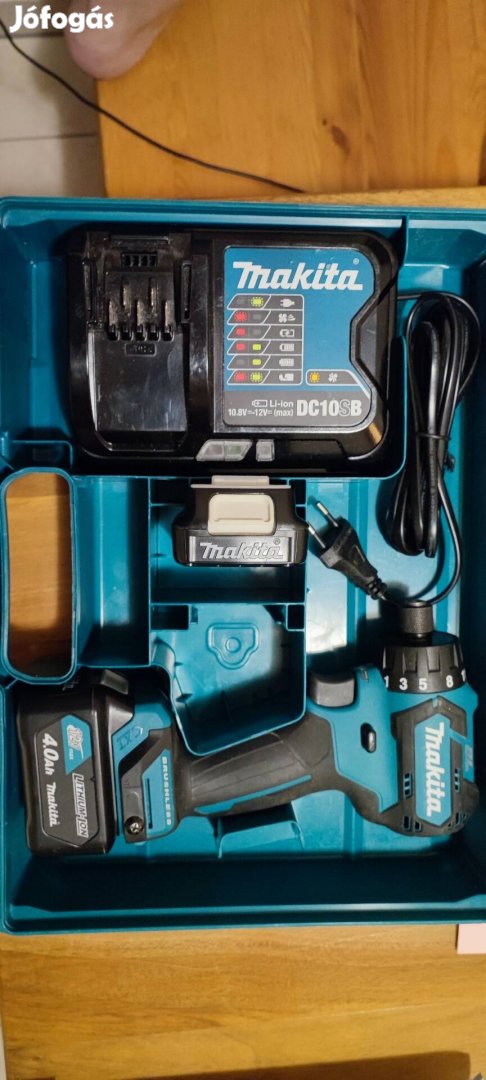 Makita DF032D