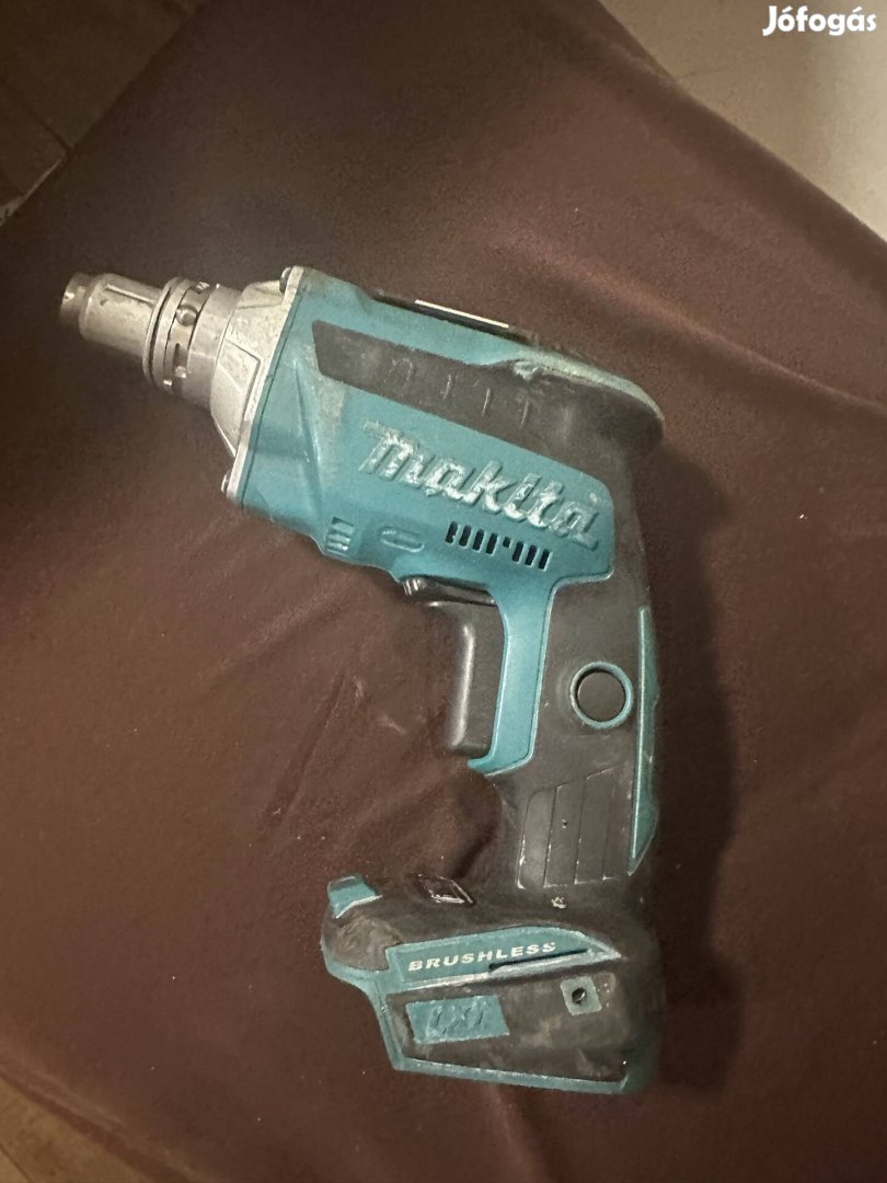 Makita DFS452