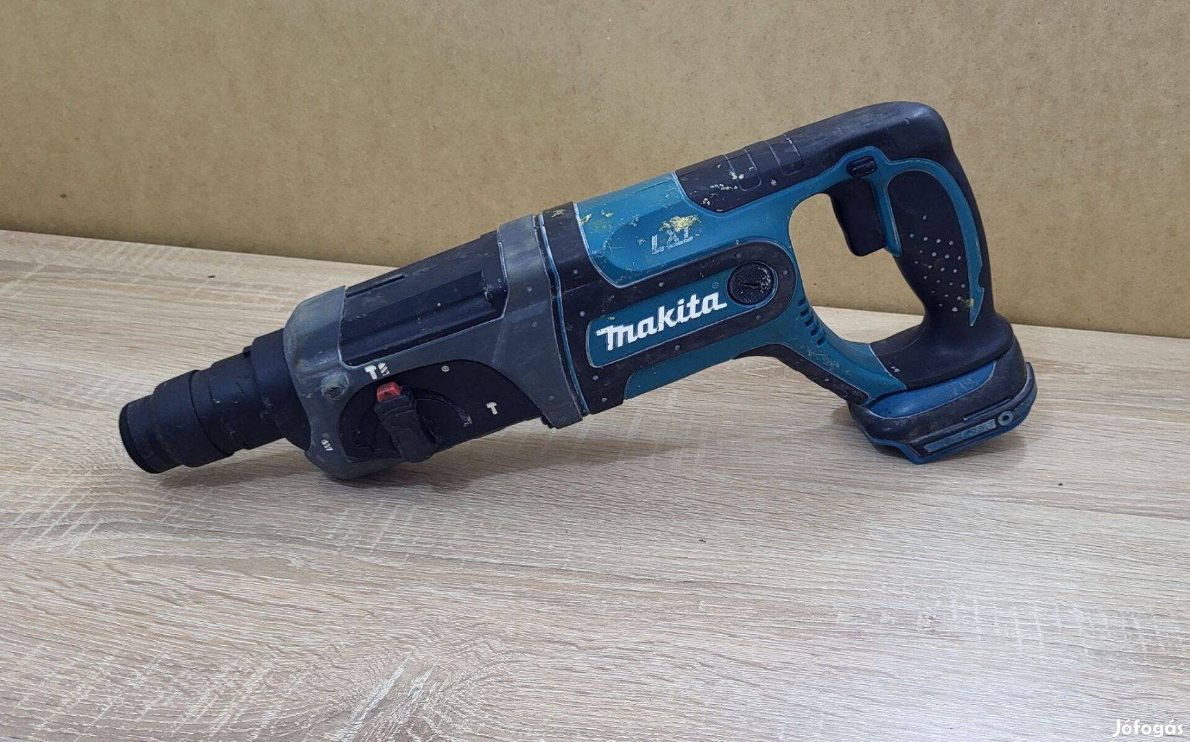 Makita DHR241 akkus fúró-vésőkalapács