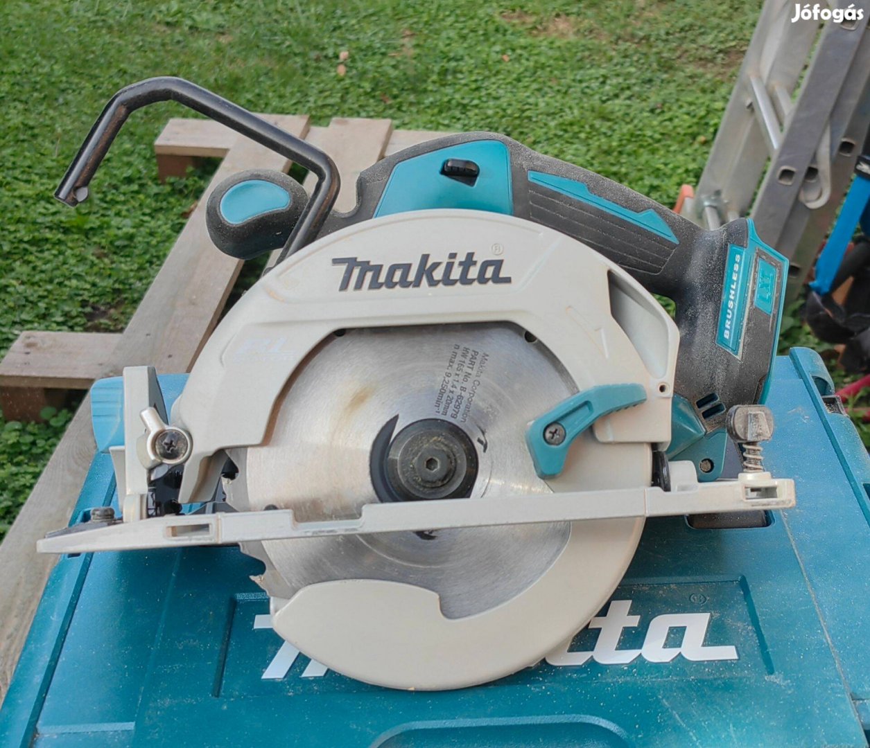 Makita DHS680 akkus körfűrész + tartozékok + Koffer