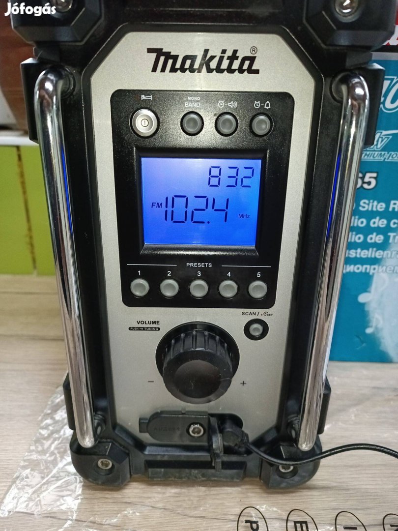 Makita DMR 107 Rádió 6 hónap szavatossággal