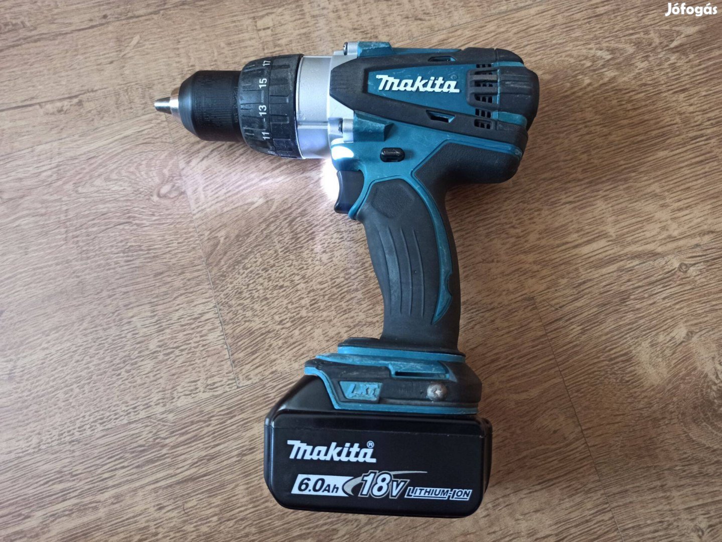 Makita Dhp458 akkus ütvefúró-csavarbehajtó géptest 91 Nm-es