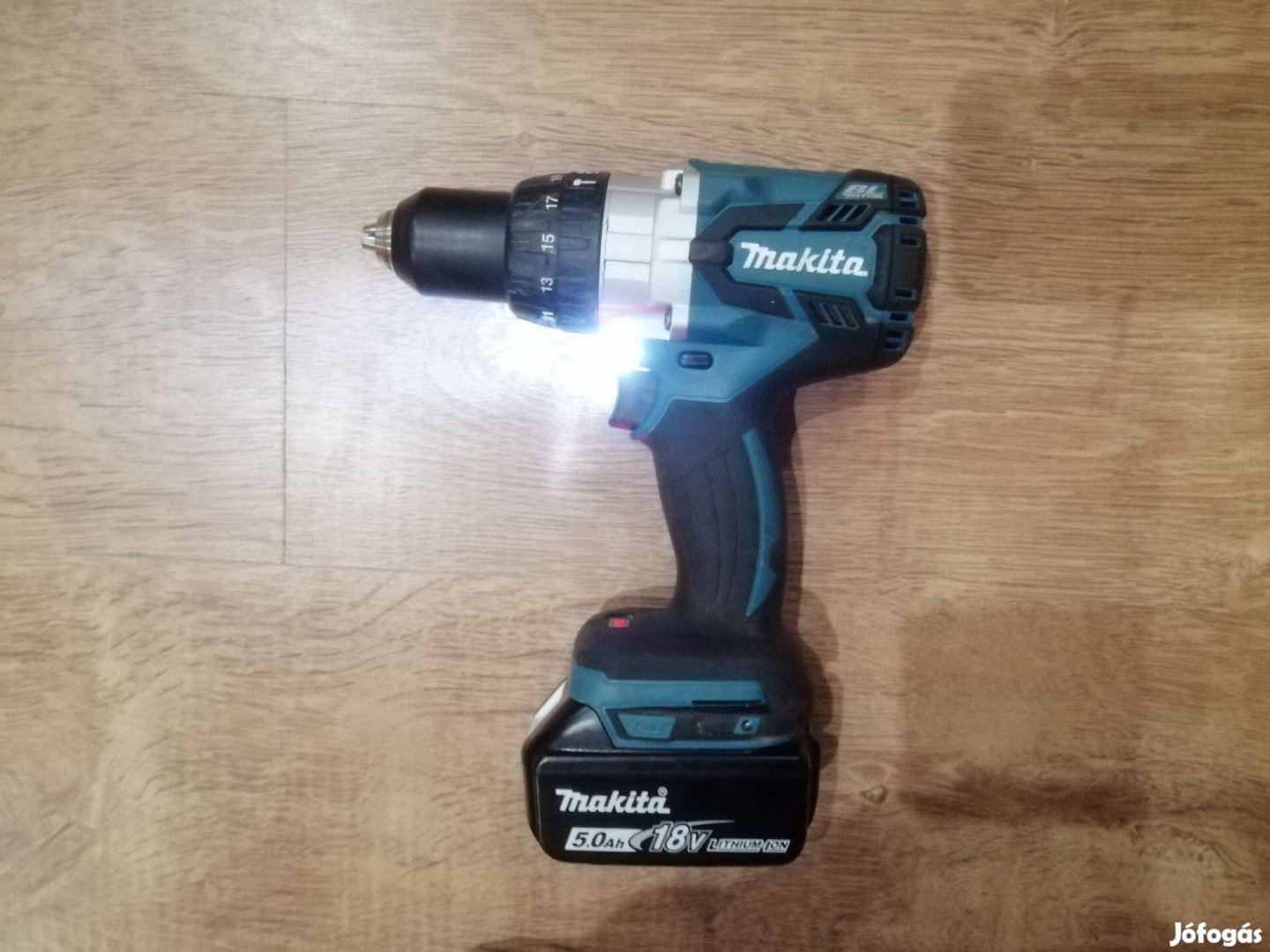 Makita Dhp481 akkus ütvefúró-csavarbehajtó géptest 115 Nm-es