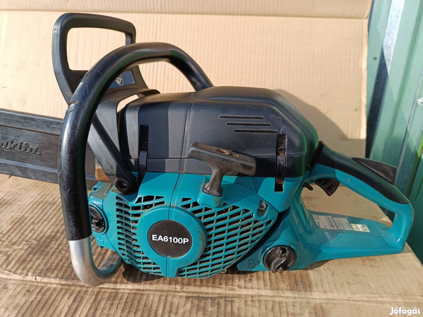 Makita EA6100P láncfűrész.