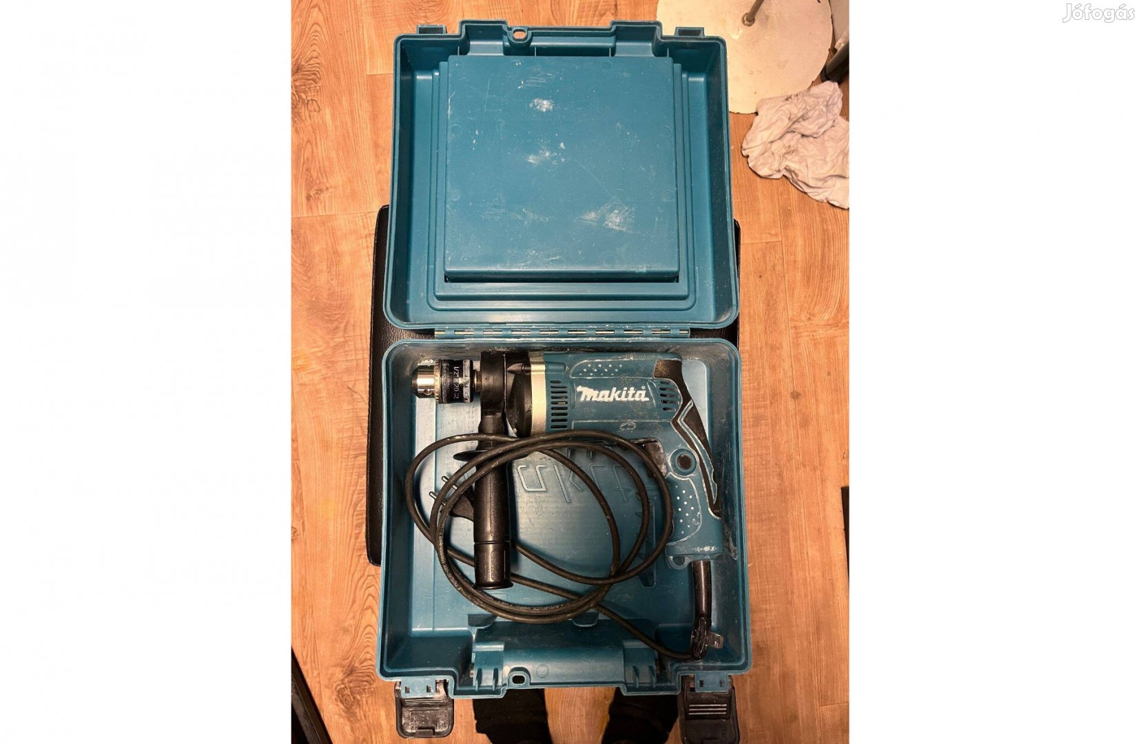 Makita HP1630K 710W ütvefúró, alig használt