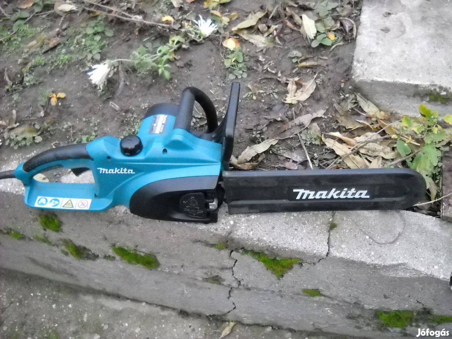 Makita UC3520A elektromos láncfűrész