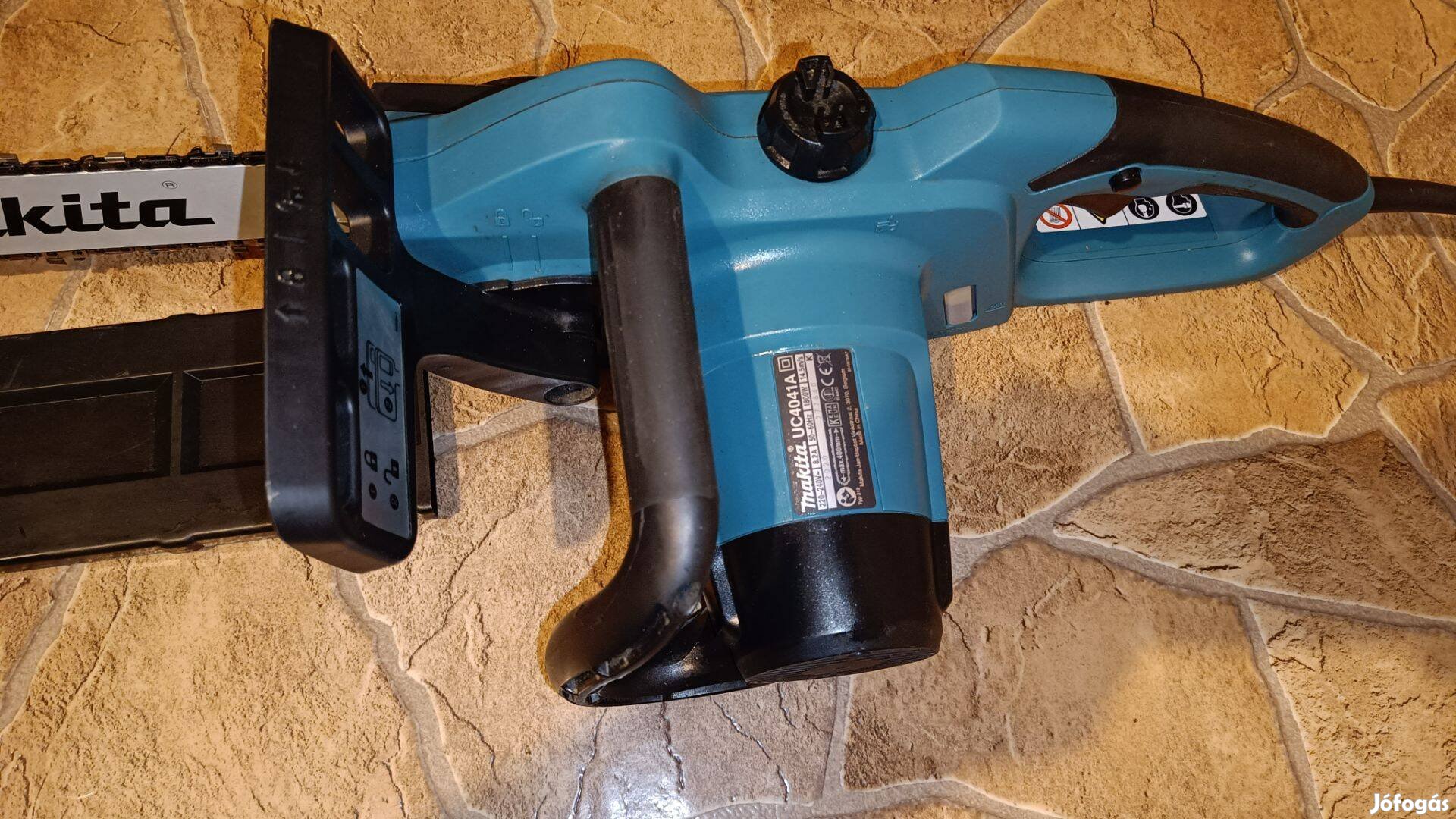 Makita UC4041 láncfűrész