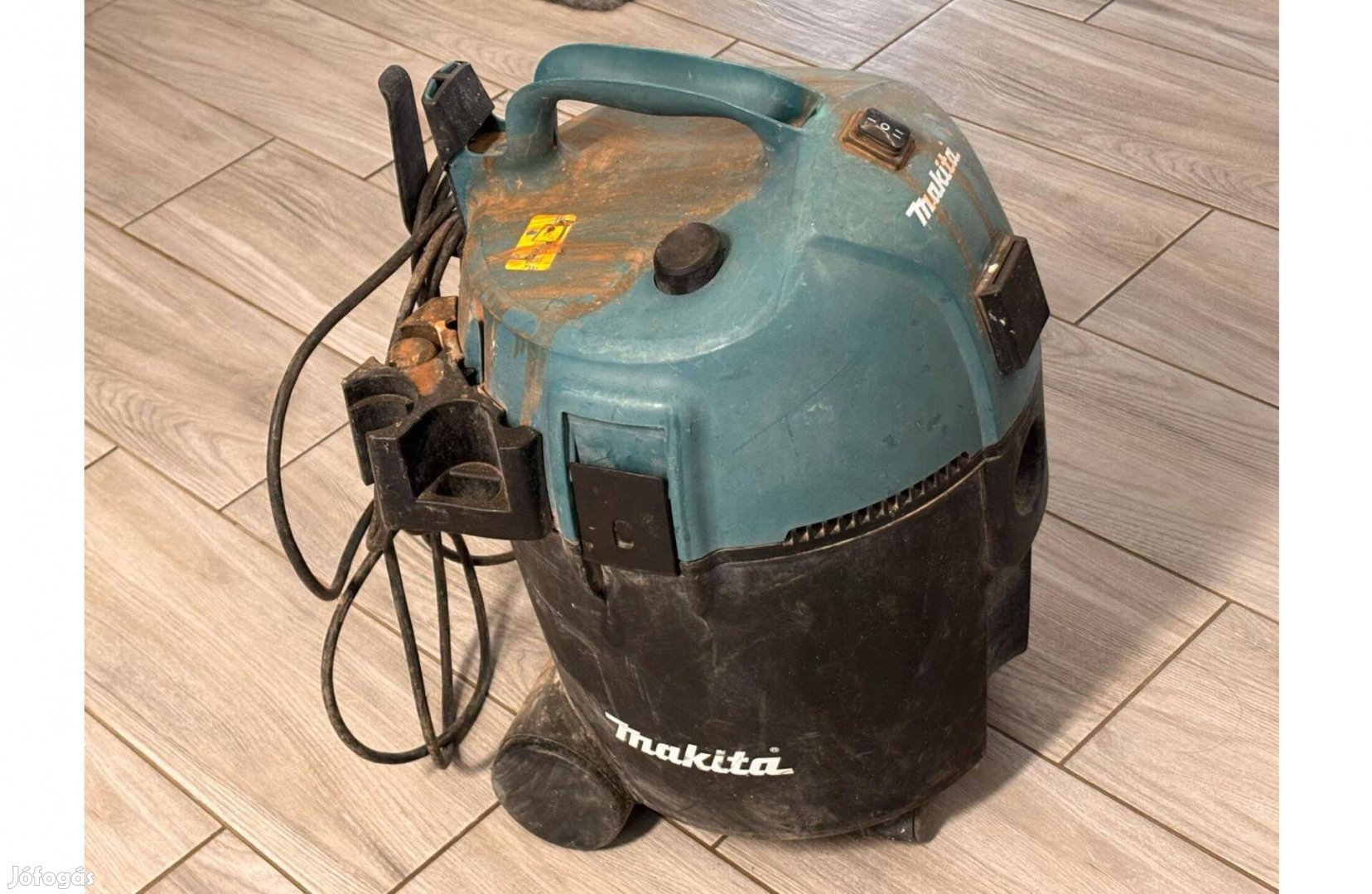 Makita VC2511 Porszívó