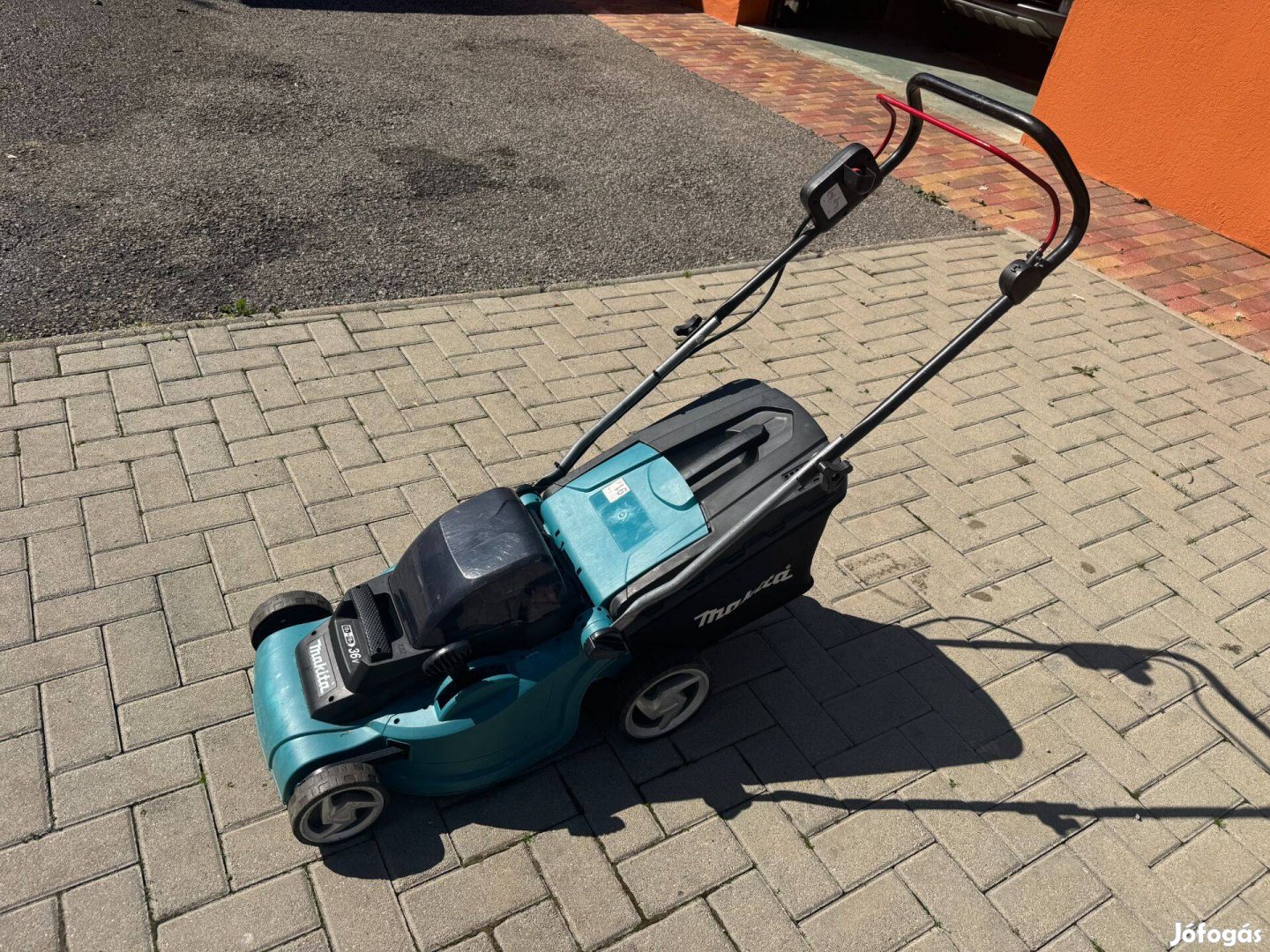 Makita akkumlátoros fűnyíró