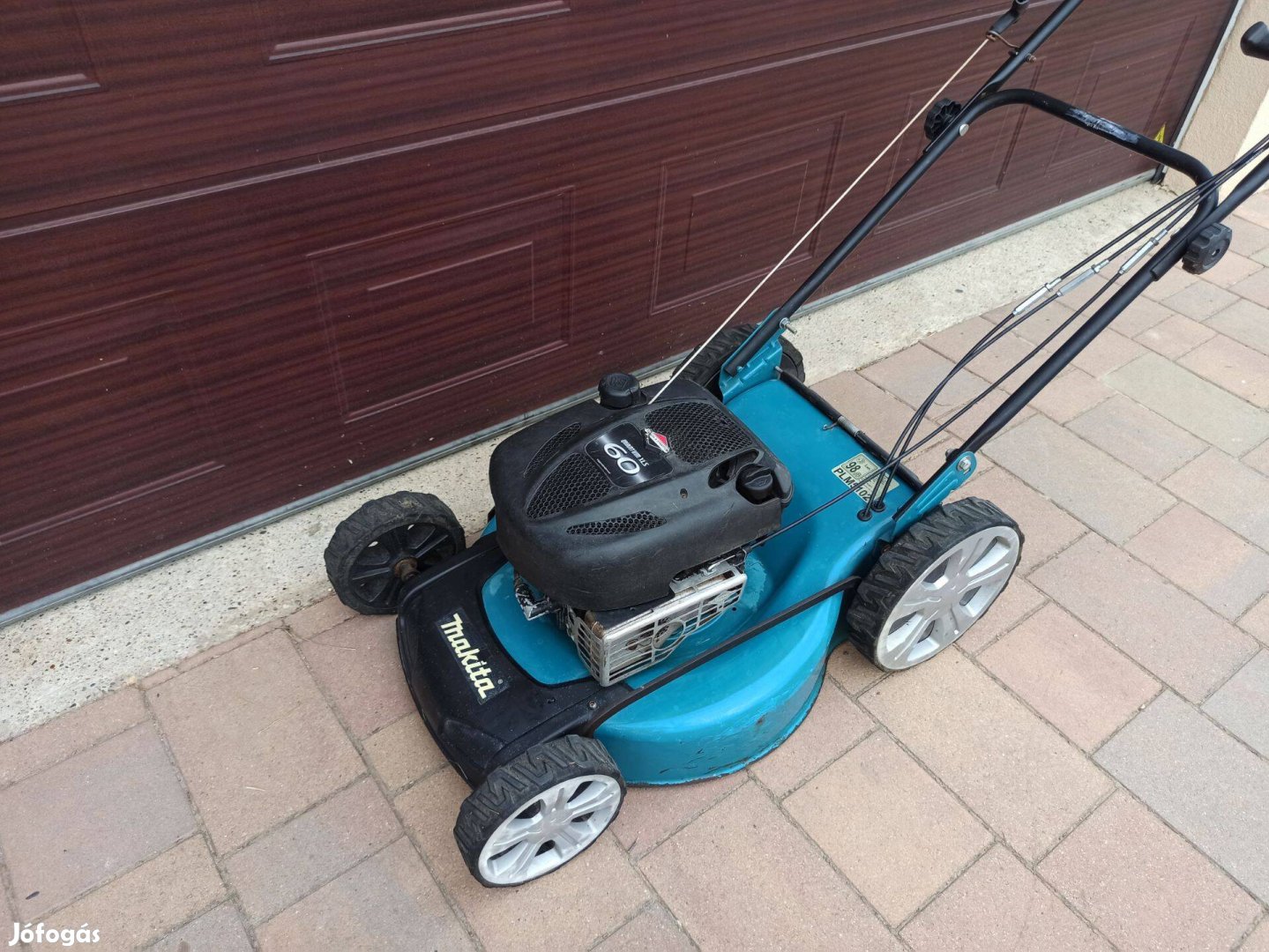 Makita benzines önjárósfűnyíró 6,5 LE BiggsStratton Honda