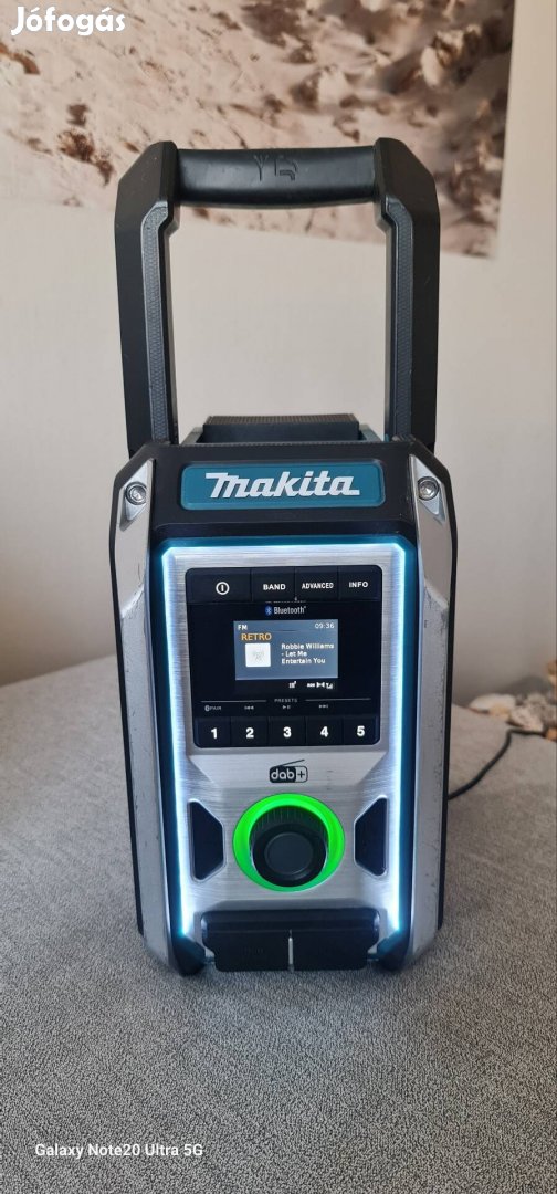 Makita dmr 115