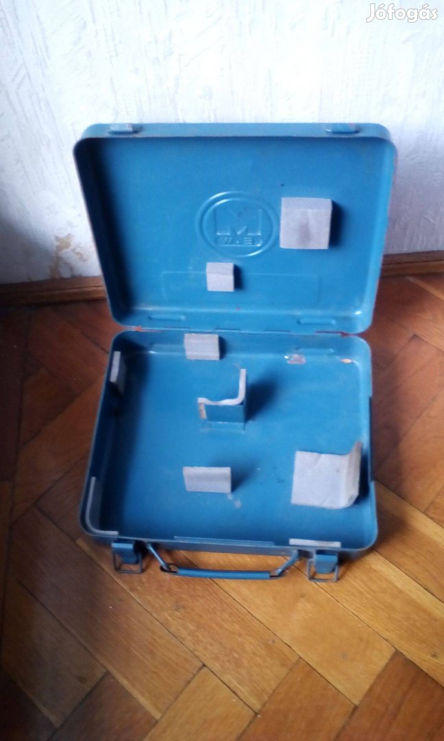 Makita fém szerszámos koffer, láda, tároló (30*25*8cm)!