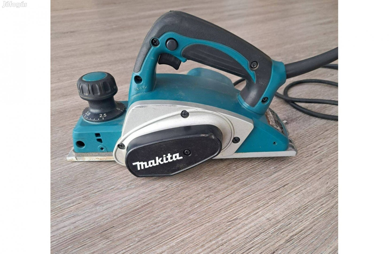 Makita kézi gyalu 82 mm. KP0800 620 W