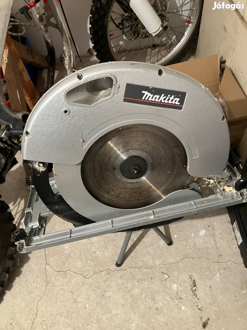 Makita körfűrész 13 centit visz