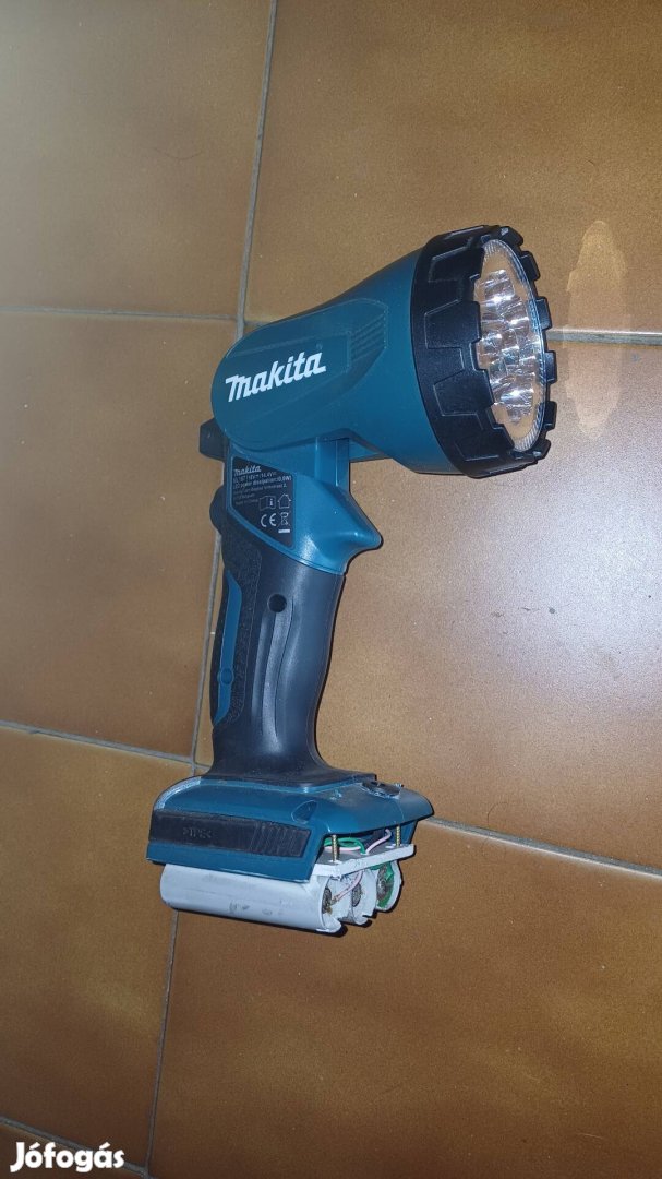Makita lámpa akkuval 
