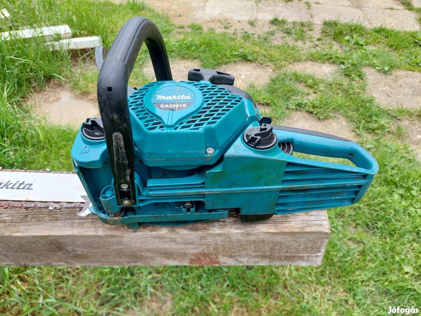 Makita láncfűrész
