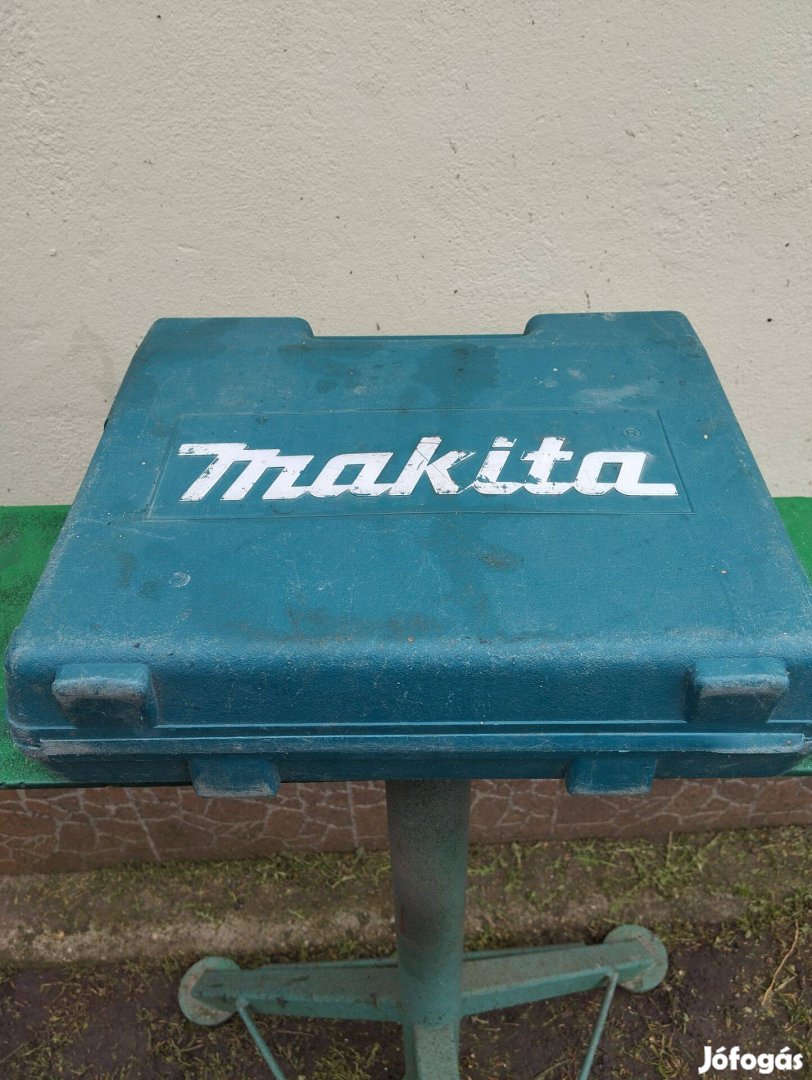 Makita műanyag szerszám doboz