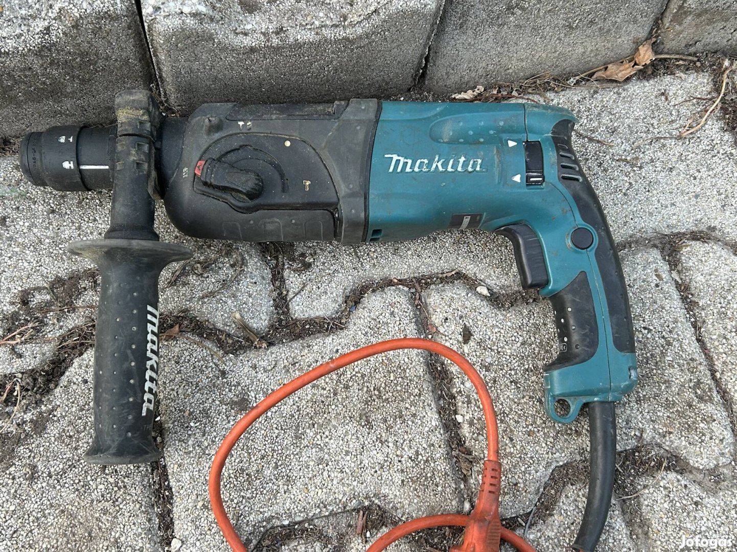 Makita pneumatikus ütvefúró & véső 780W 