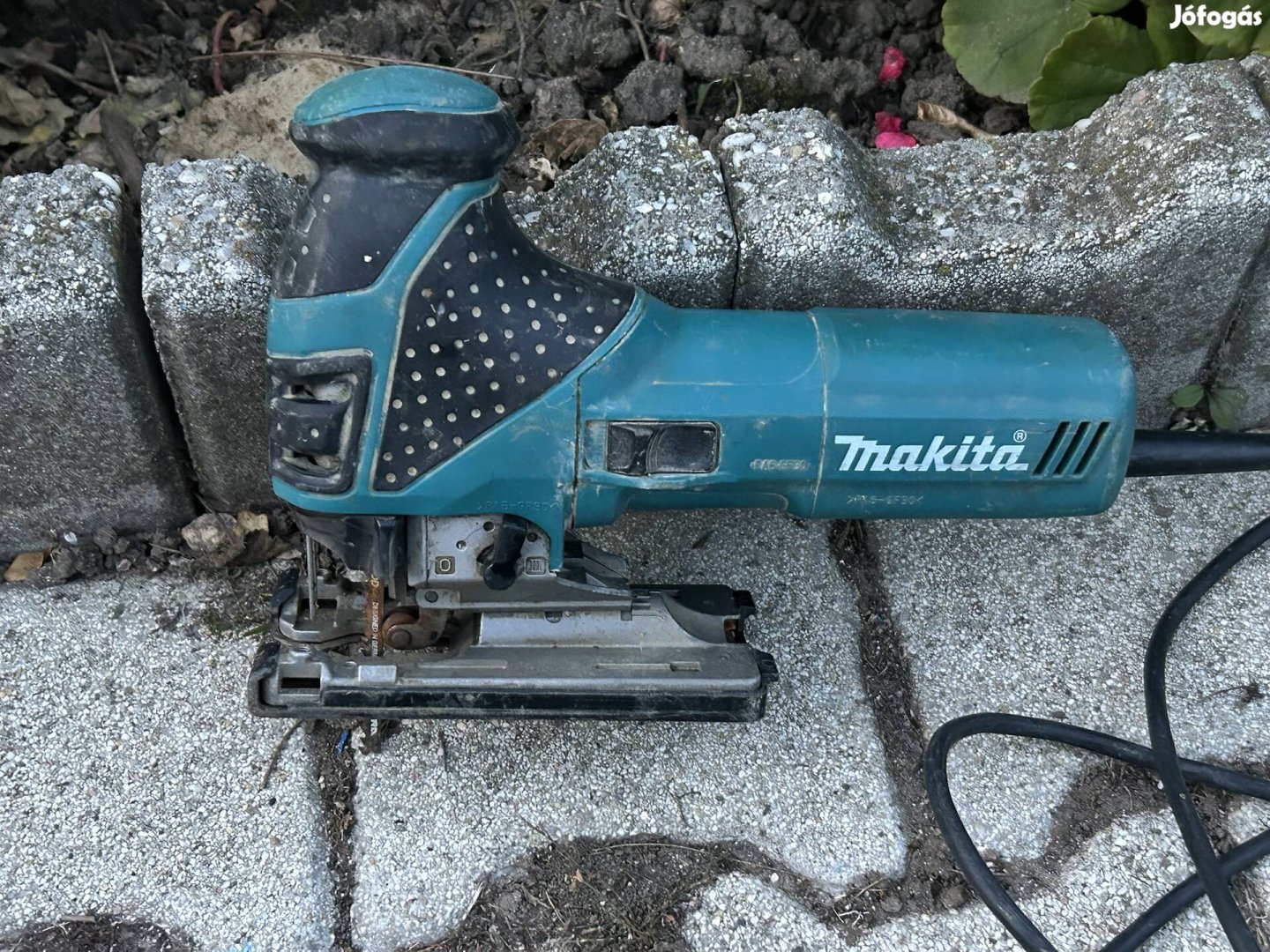 Makita profi dekopírfűrész 720W