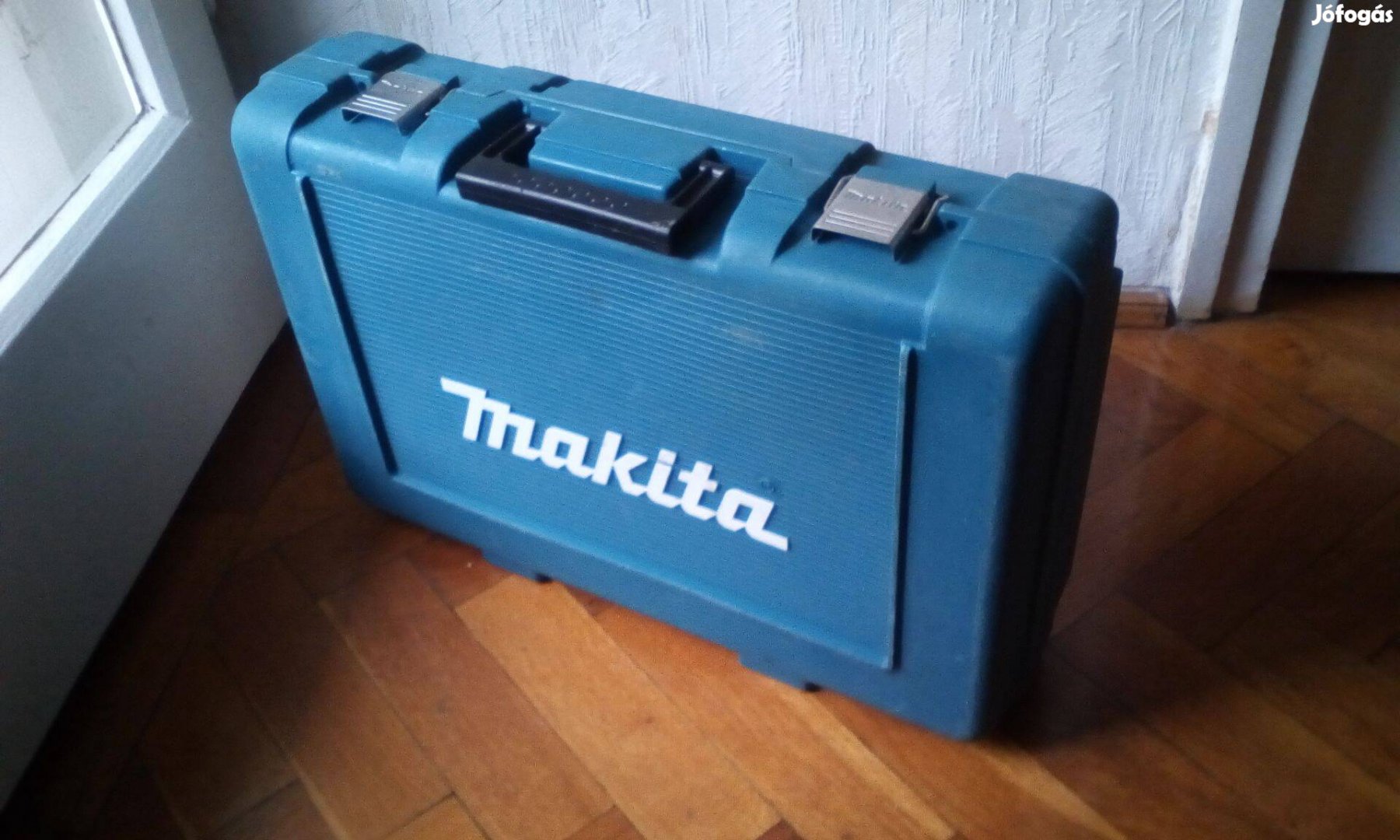 Makita szerszámos táska, koffer (fém csattal)!