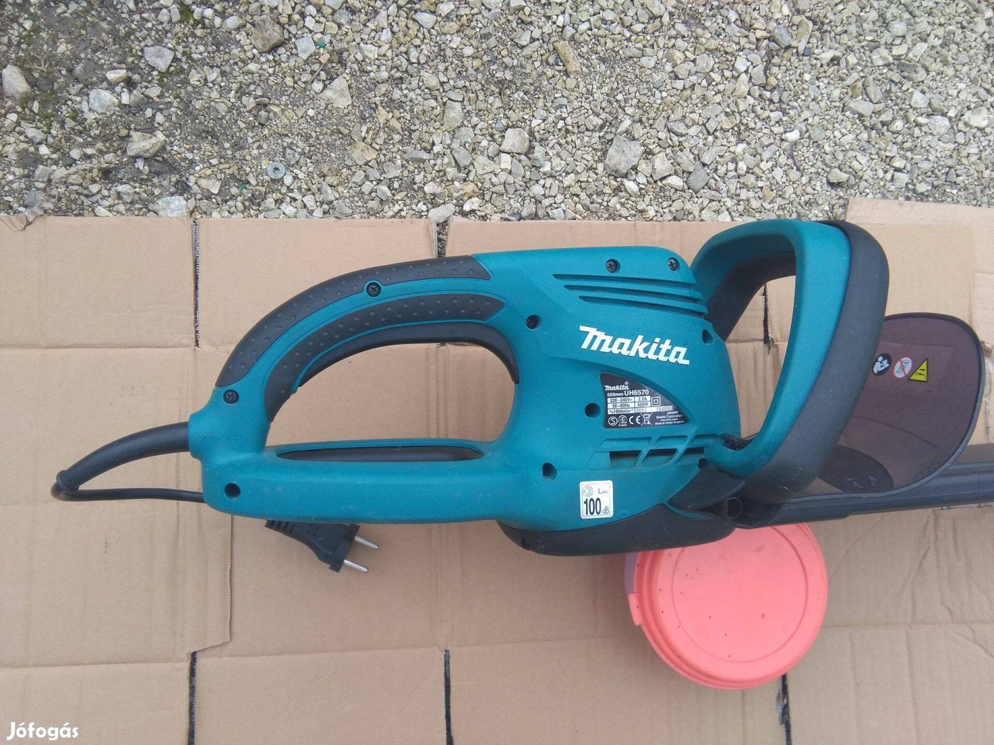 Makita uh 6570 sövényvágó 65cm220v