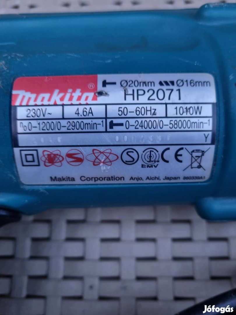 Makita ütvefúrógép 1040w