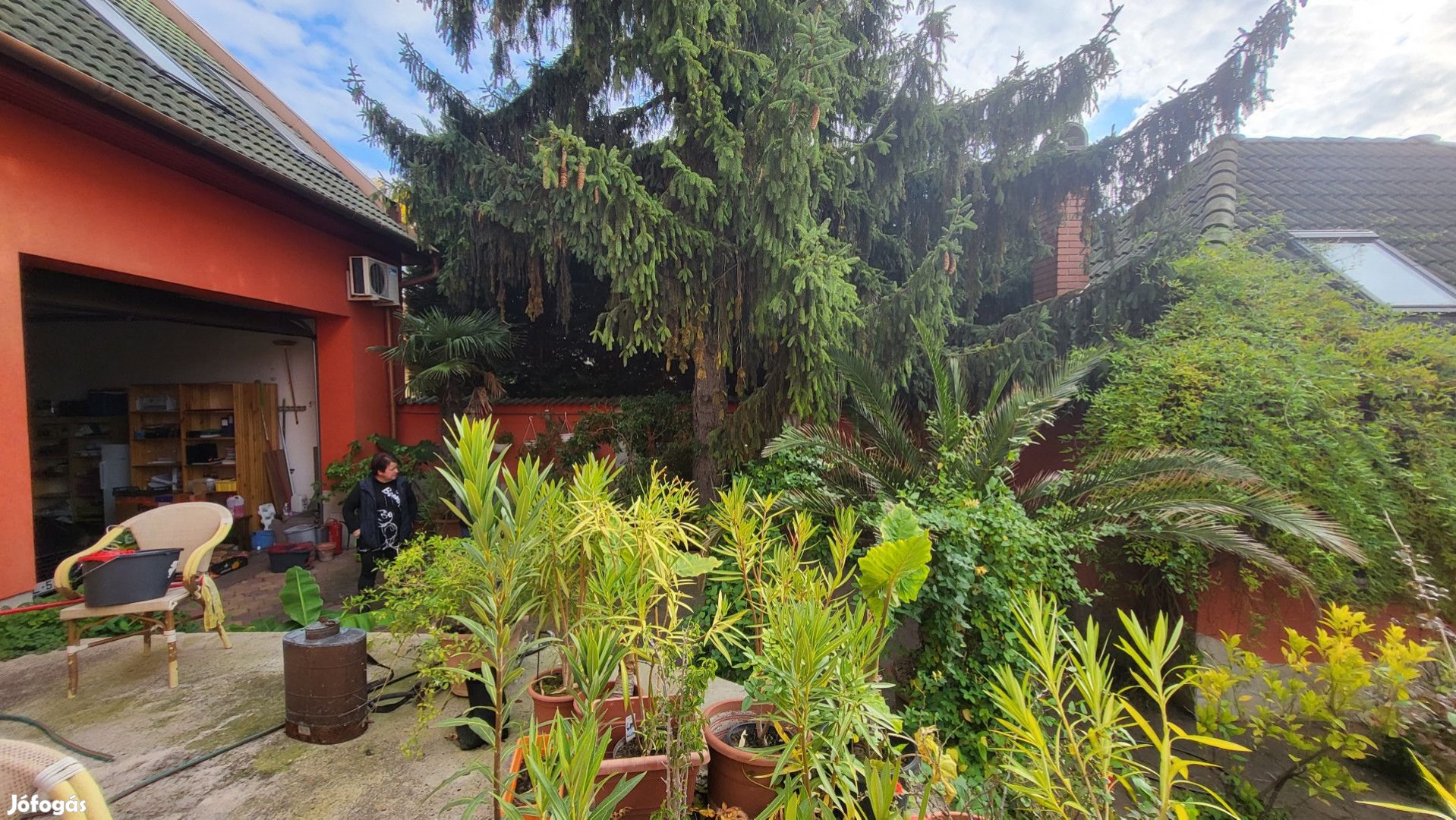 Maklári Hóstyán, felújítás alatt lévő elegáns  kis családi nagy