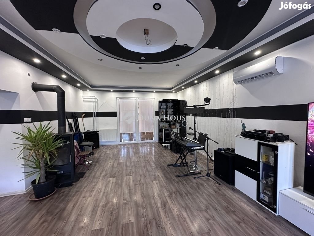 Makói eladó 176 nm-es ház