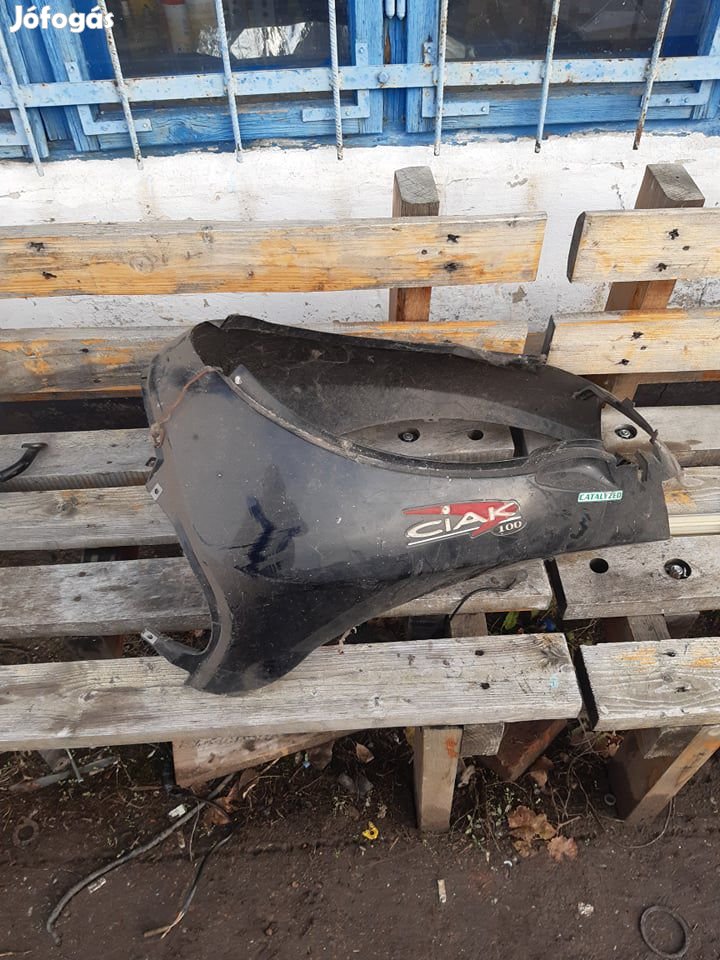 Malaguti Ciak ülés alatti idom