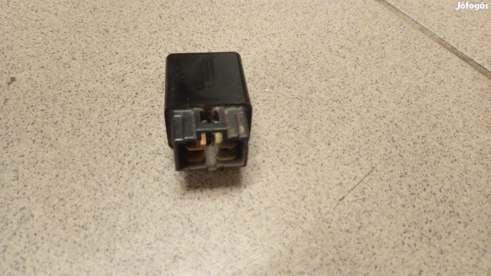 Malaguti F10 önindító relé