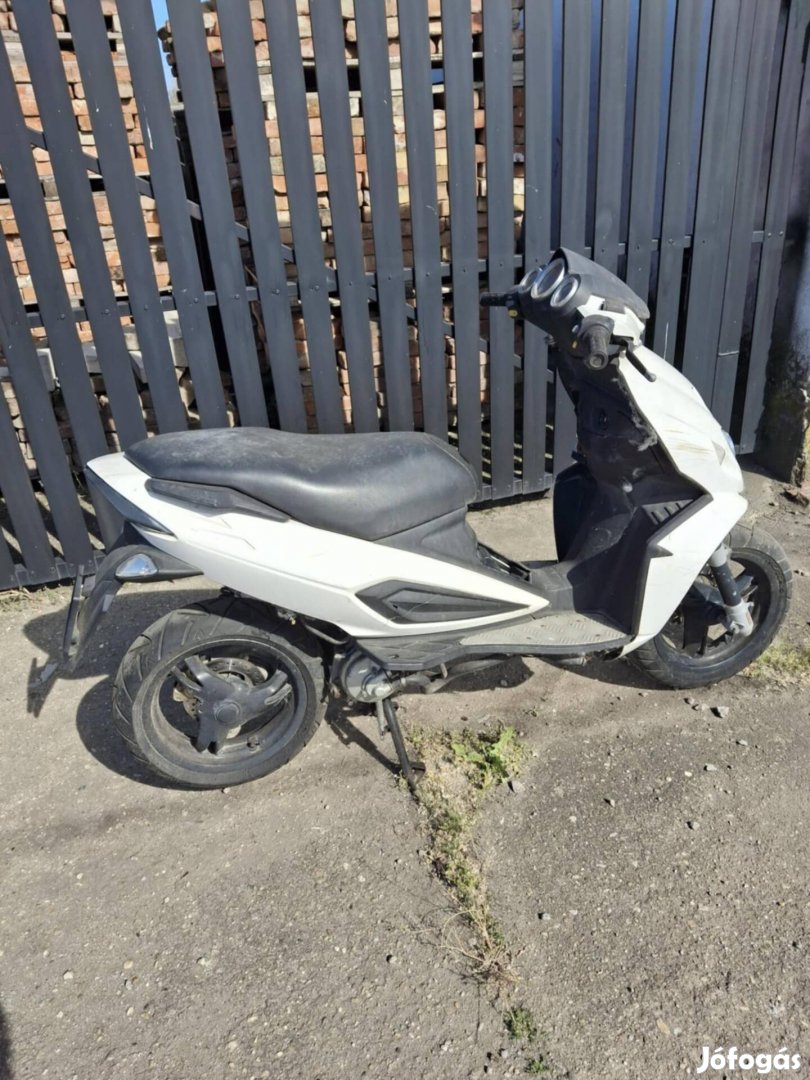 Malaguti F12R bontott alkatrészek.
