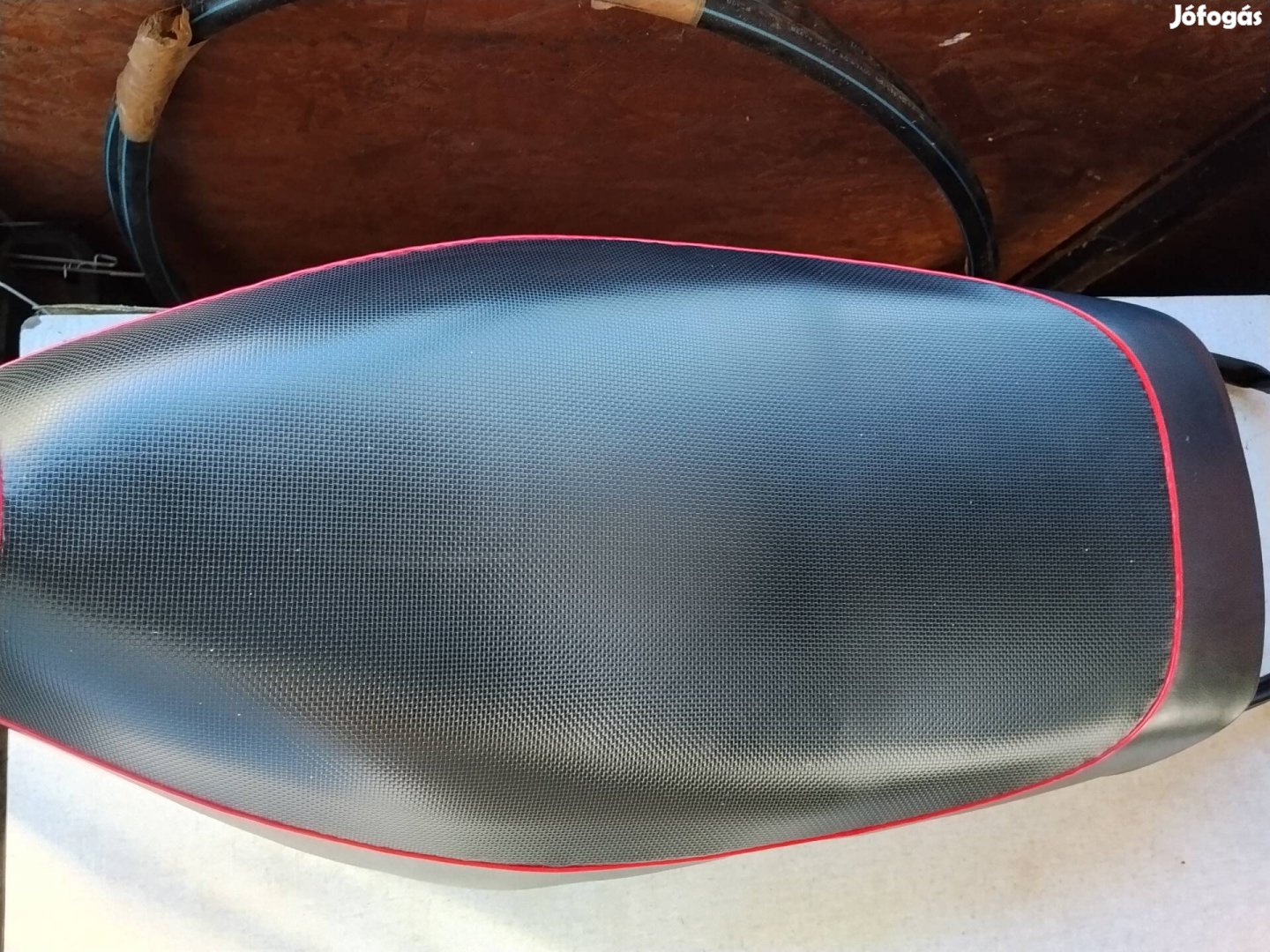 Malaguti F12 Phantom üllés új