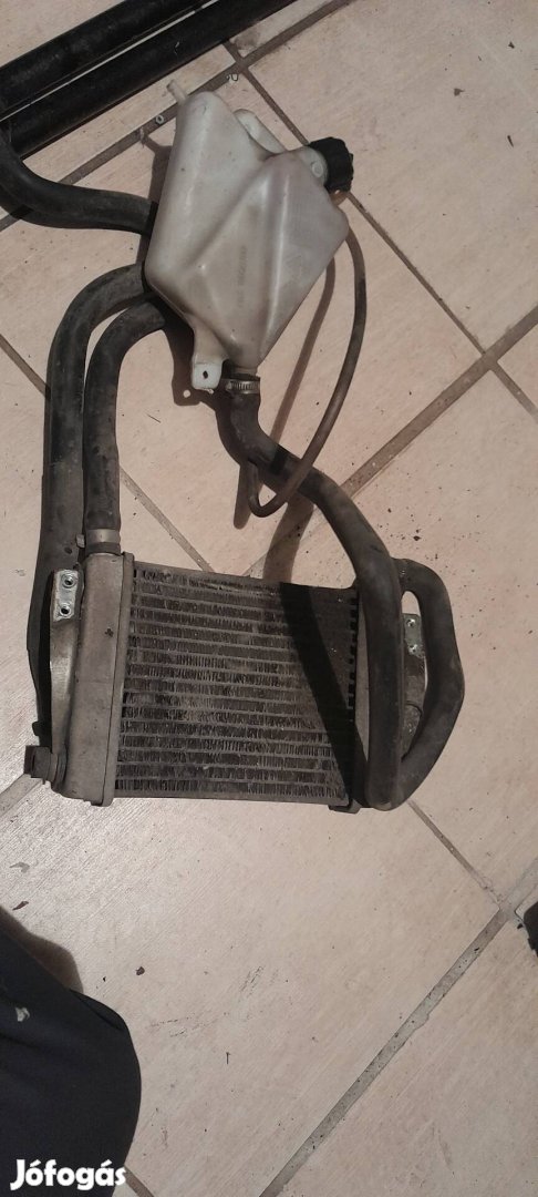 Malaguti F12 R hűtő