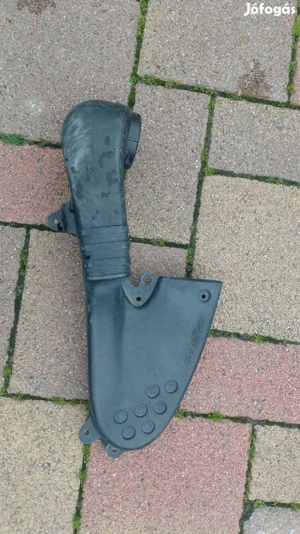 Malaguti F15 légszűrőház fedél
