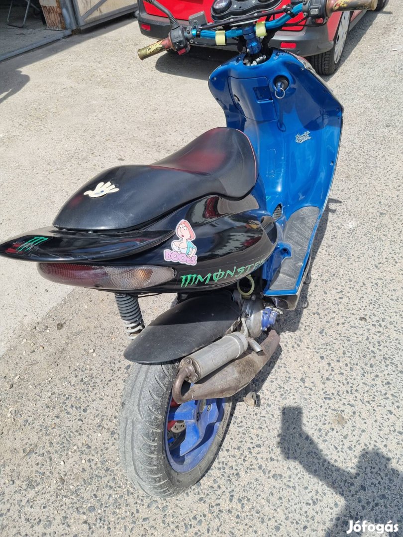 Malaguti F15 robogó