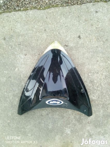 Malaguti Madison 400 első idom betét