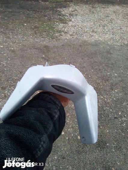 Malaguti Madison 400 kormány idom