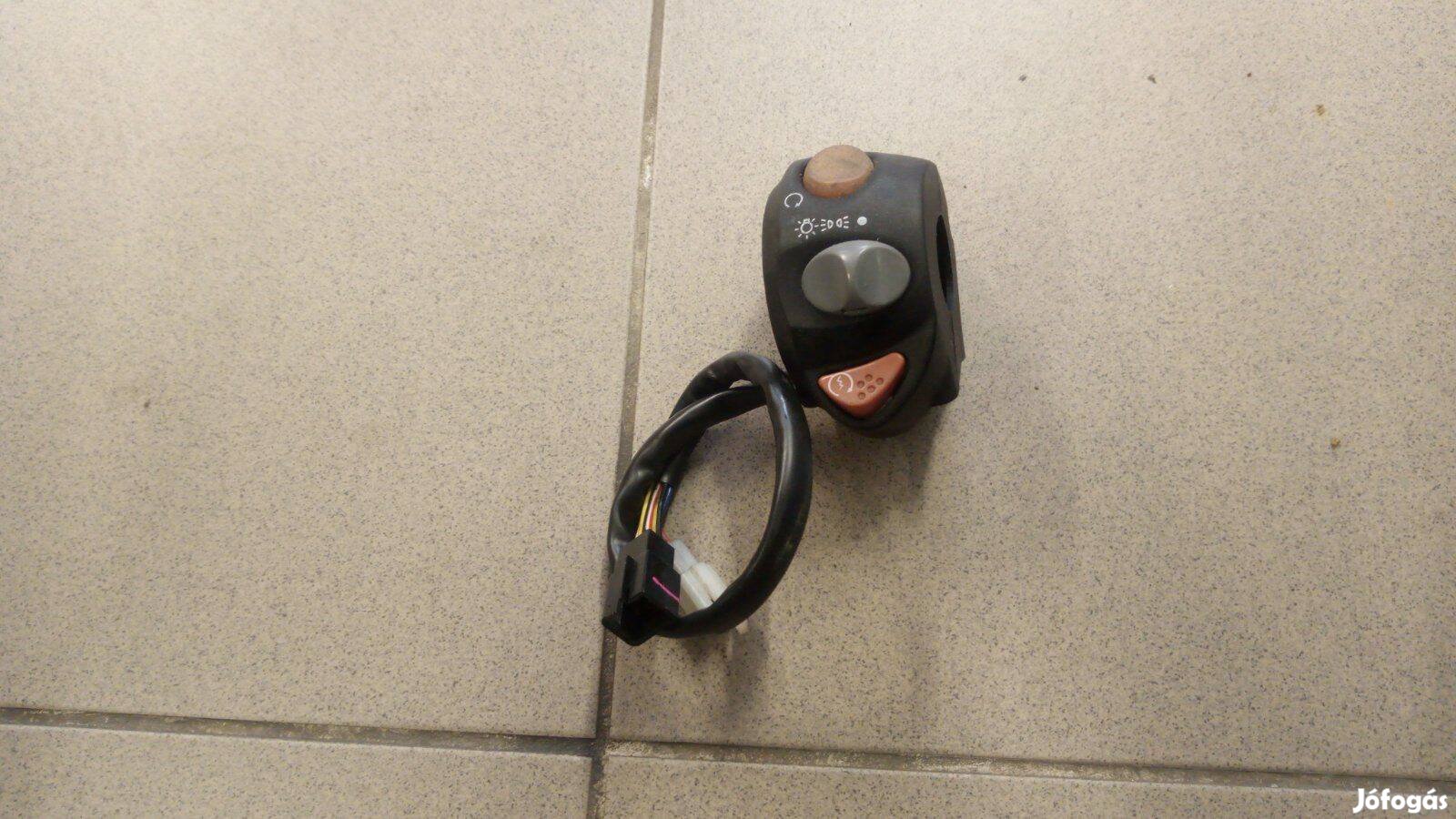 Malaguti Madison K400 kormány kapcsoló jobb