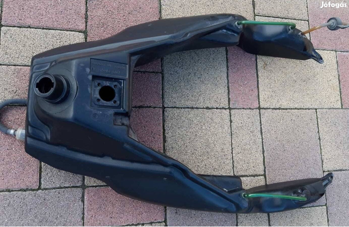 Malaguti Madison K400 tank
