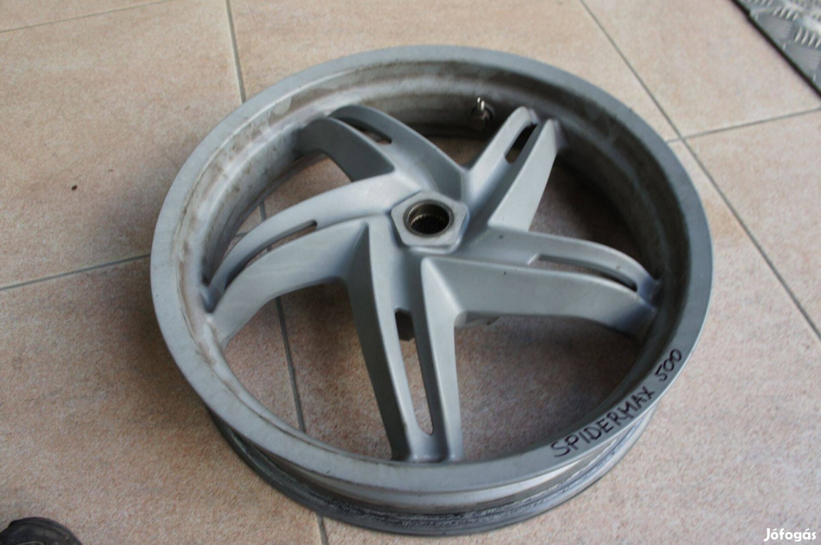 Malaguti Spidermax hátsó kerék felni 500ccm