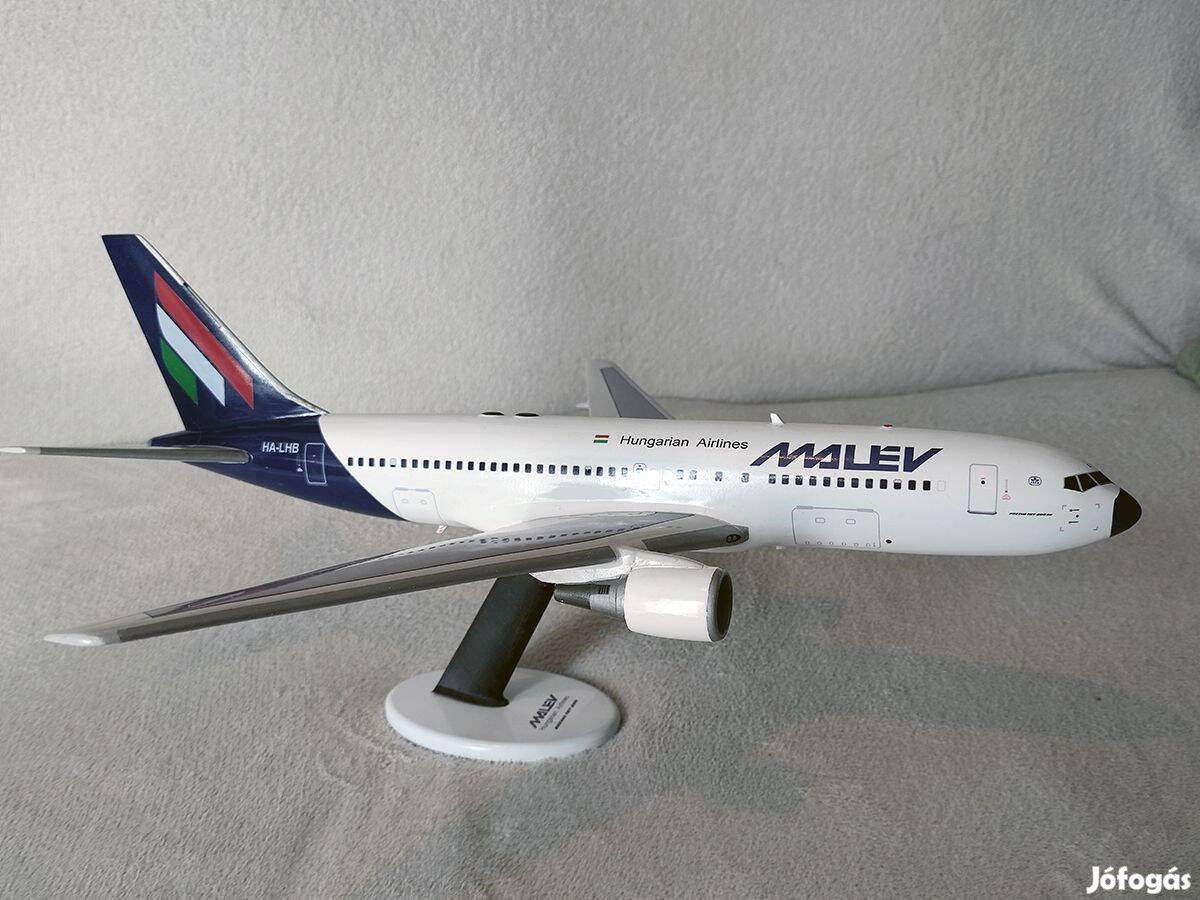 Malév Boeing 767-200 HA-LHB repülőgép modell