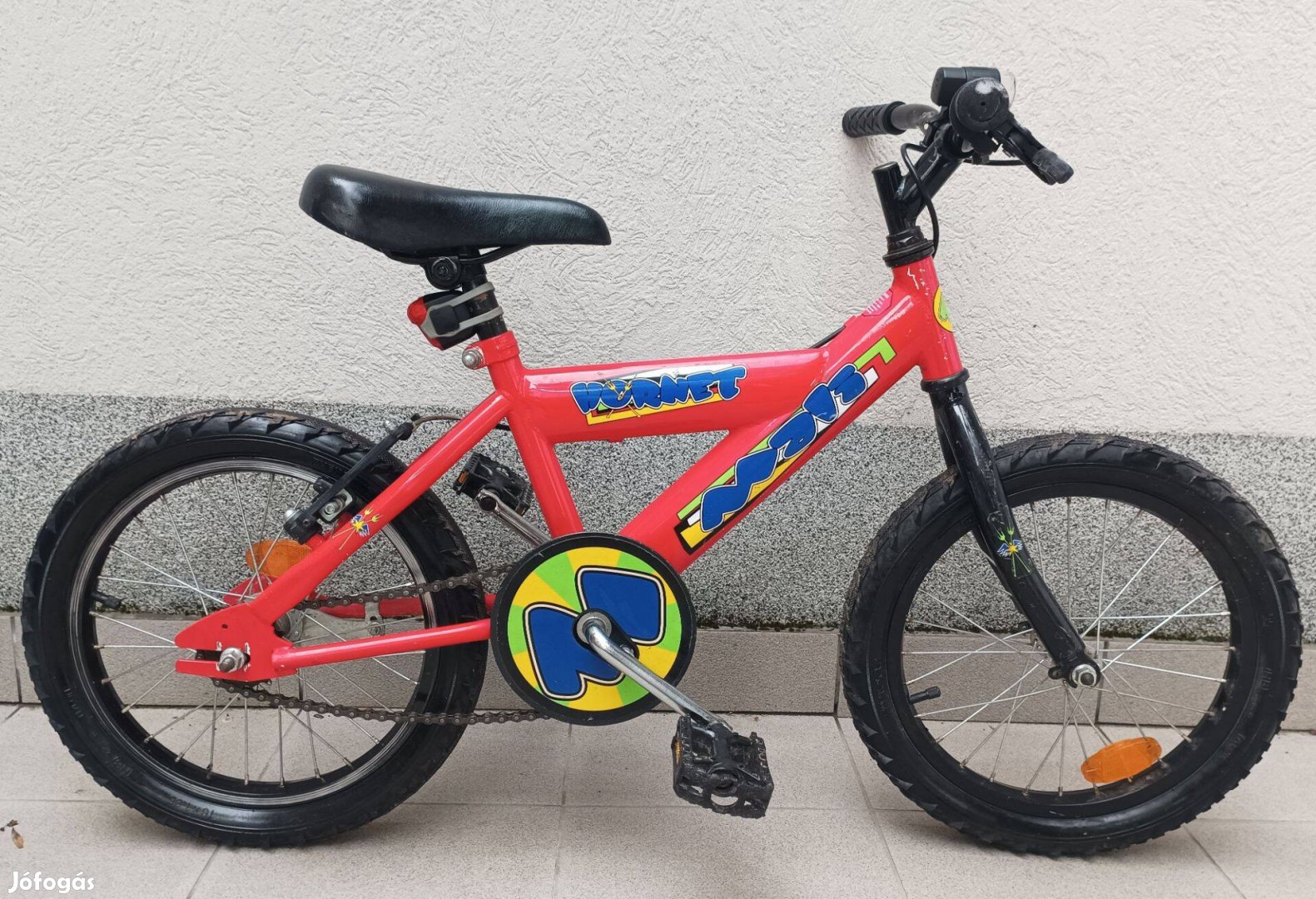 Mali Hornet 16 - os kerékpár, kontrafékes, lámpákkal,