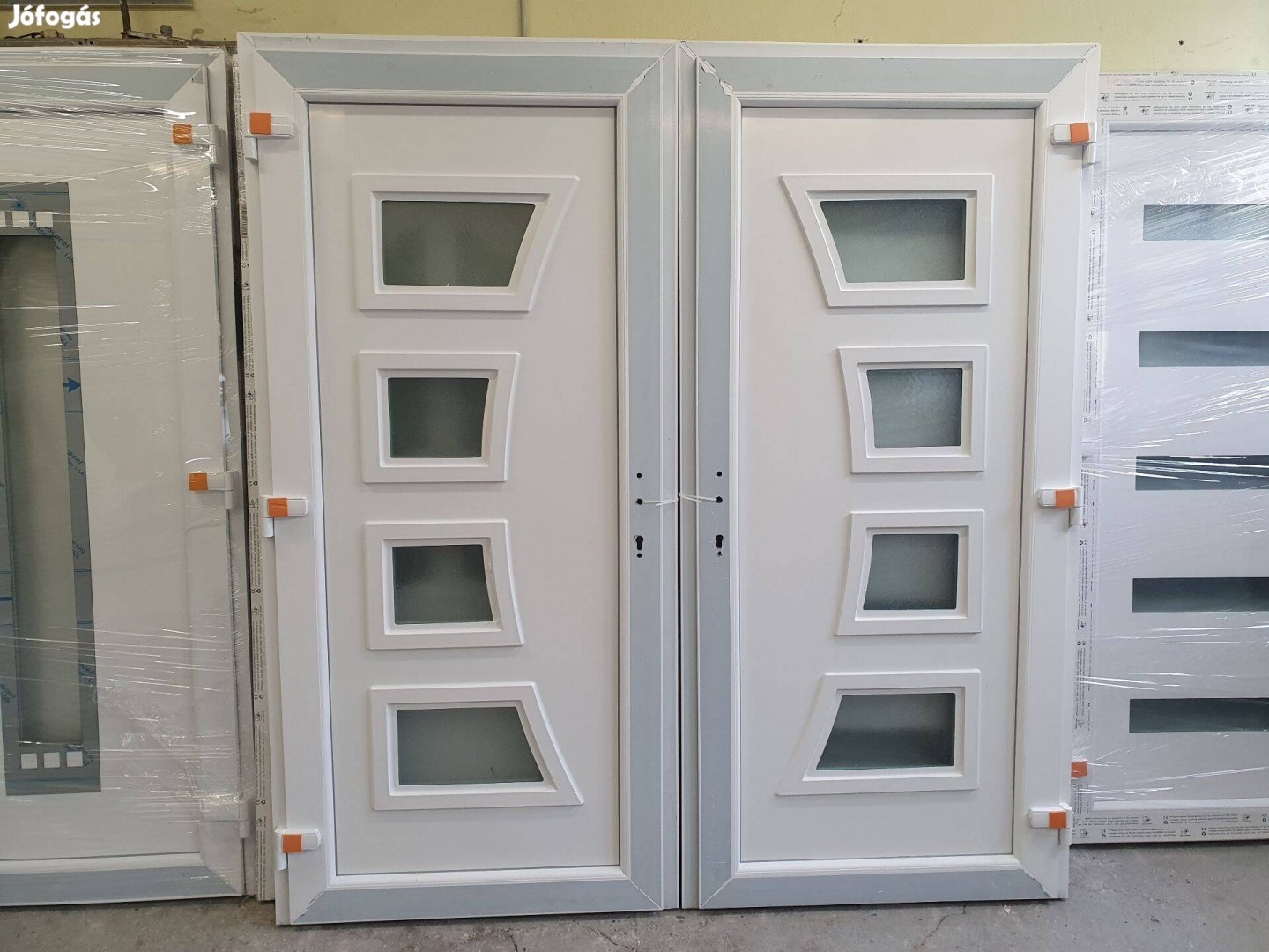 Mallorca bejárati ajtó akár kifele nyílóban is 98x208 cm