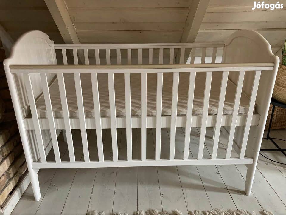 MamasPapas babaágy matraccal