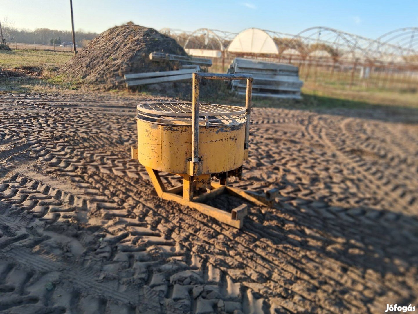 Mammut 400 literes gardánhajtásos betonkeverő