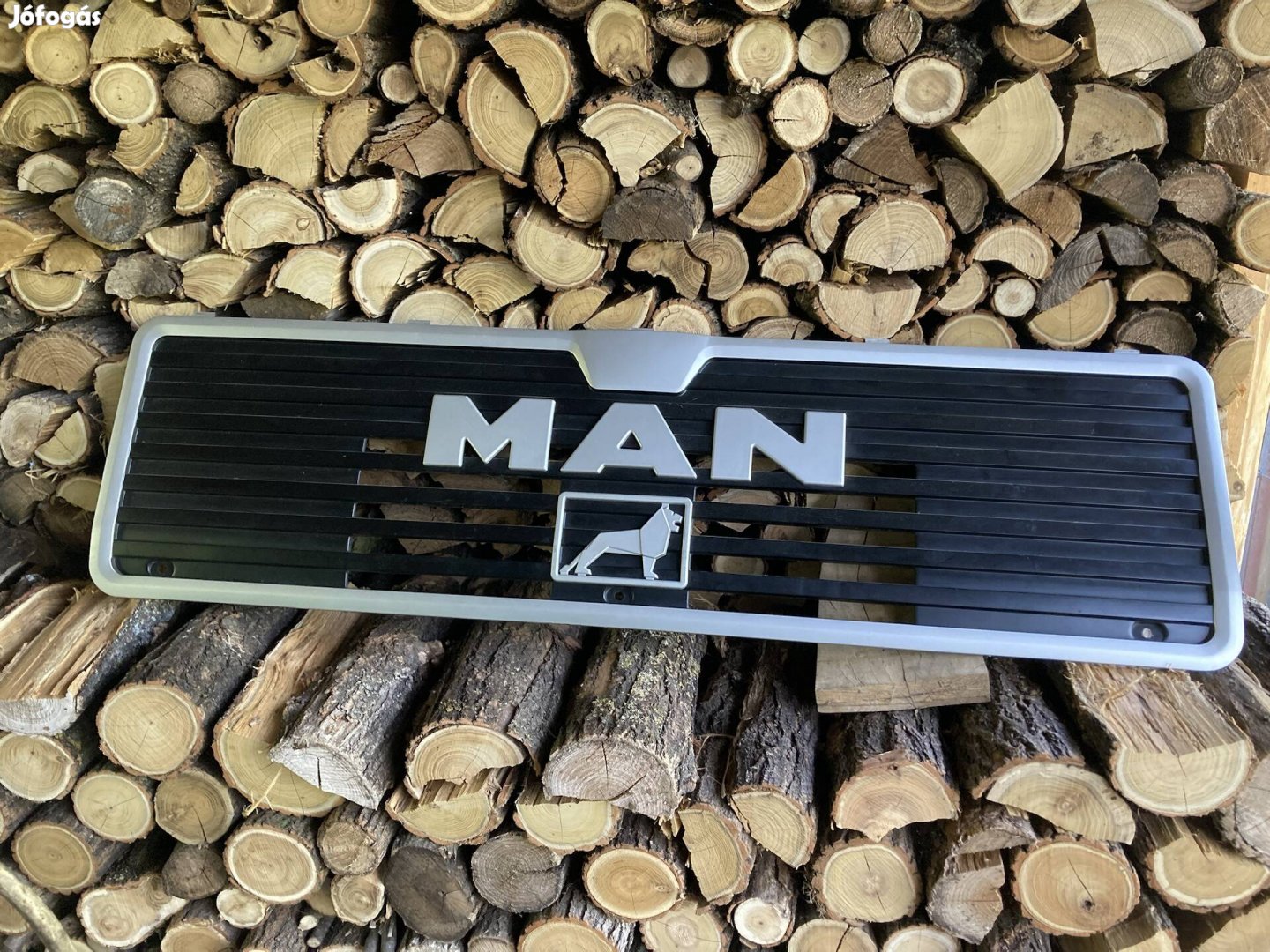 Man kamion teherauto hutoracs maszk