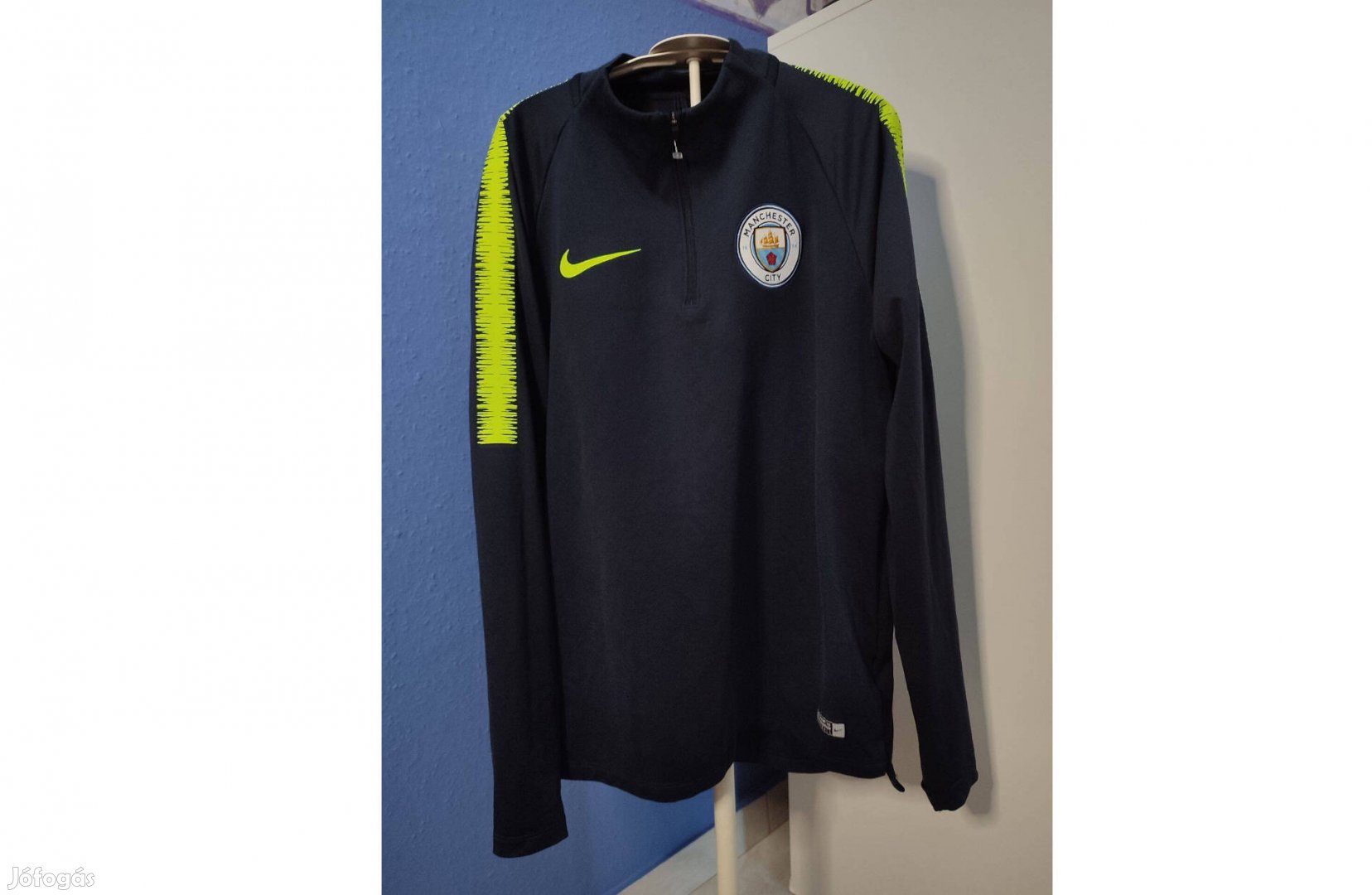 Manchester City eredeti Nike cipzáras nyakú felső (S)