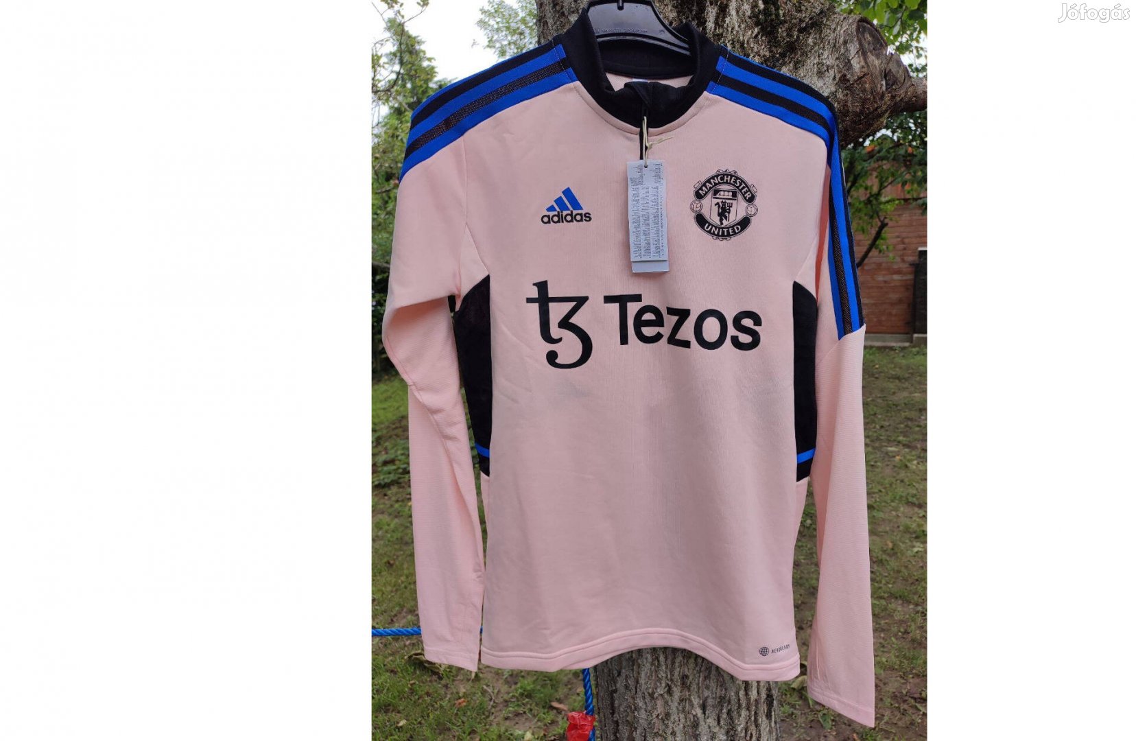 Manchester United barack színű eredeti adidas cipzáras nyakú felső XS